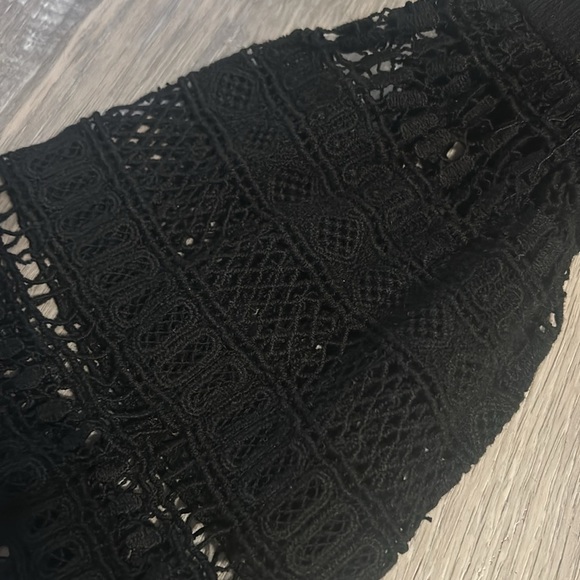 Black sweater - Picture 2 of 5